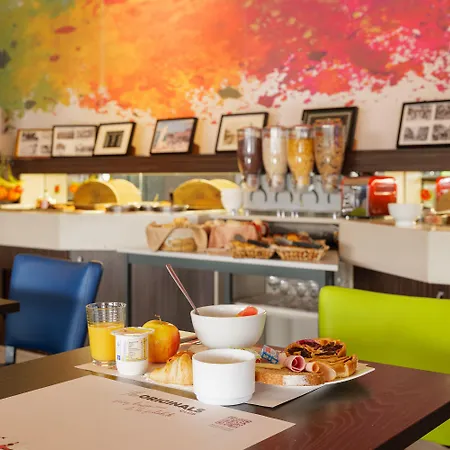 Hotel Brit Confort 3*