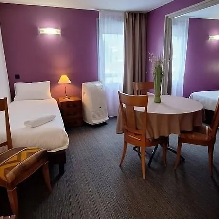Hotel Brit Confort Cambrai