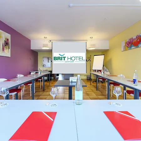 Hotel Brit Confort 3*