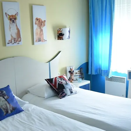 Hotel Brit Confort 3*