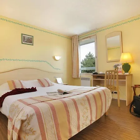 Hotel Brit Confort 3*
