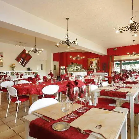 Hotel Brit Confort Cambrai