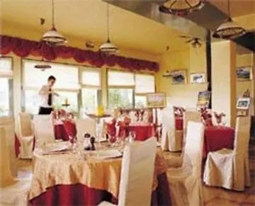 Hotel Brit Confort 3*