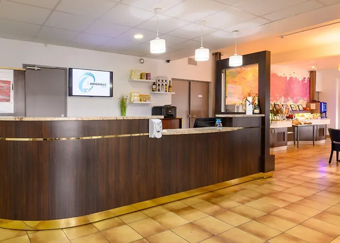 Brit Confort Hotel 3*