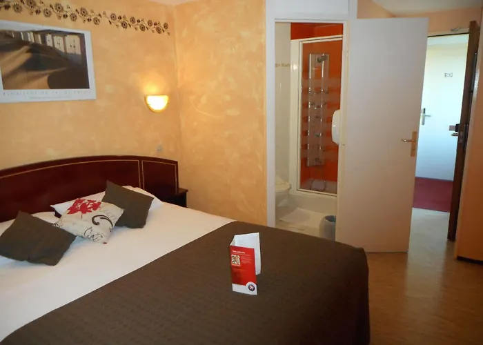 Hotel Brit Confort 3*