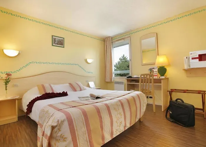 Hotel Brit Confort 3*